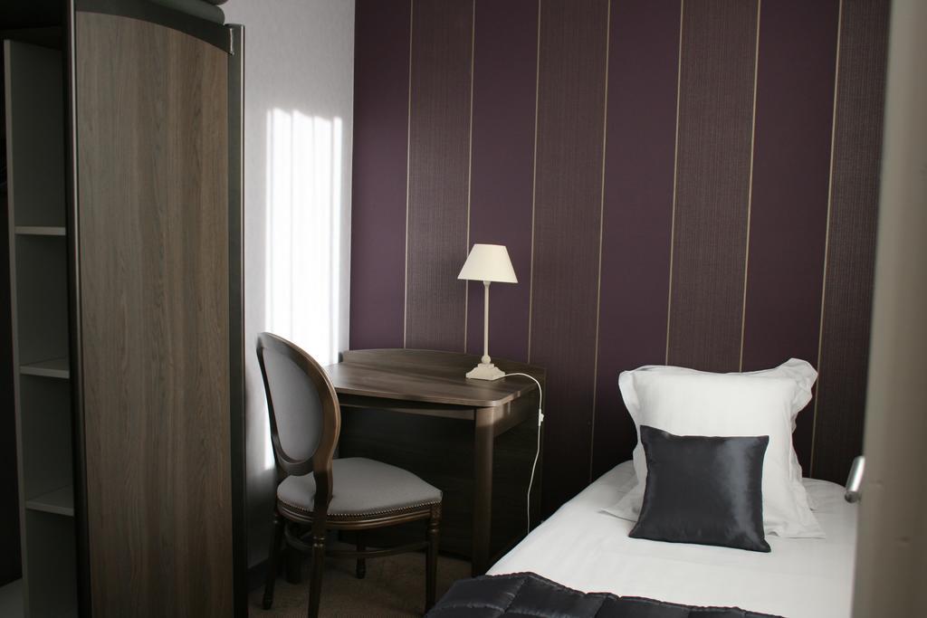 Hostellerie De La Quenoeuille Marquise Ruang foto