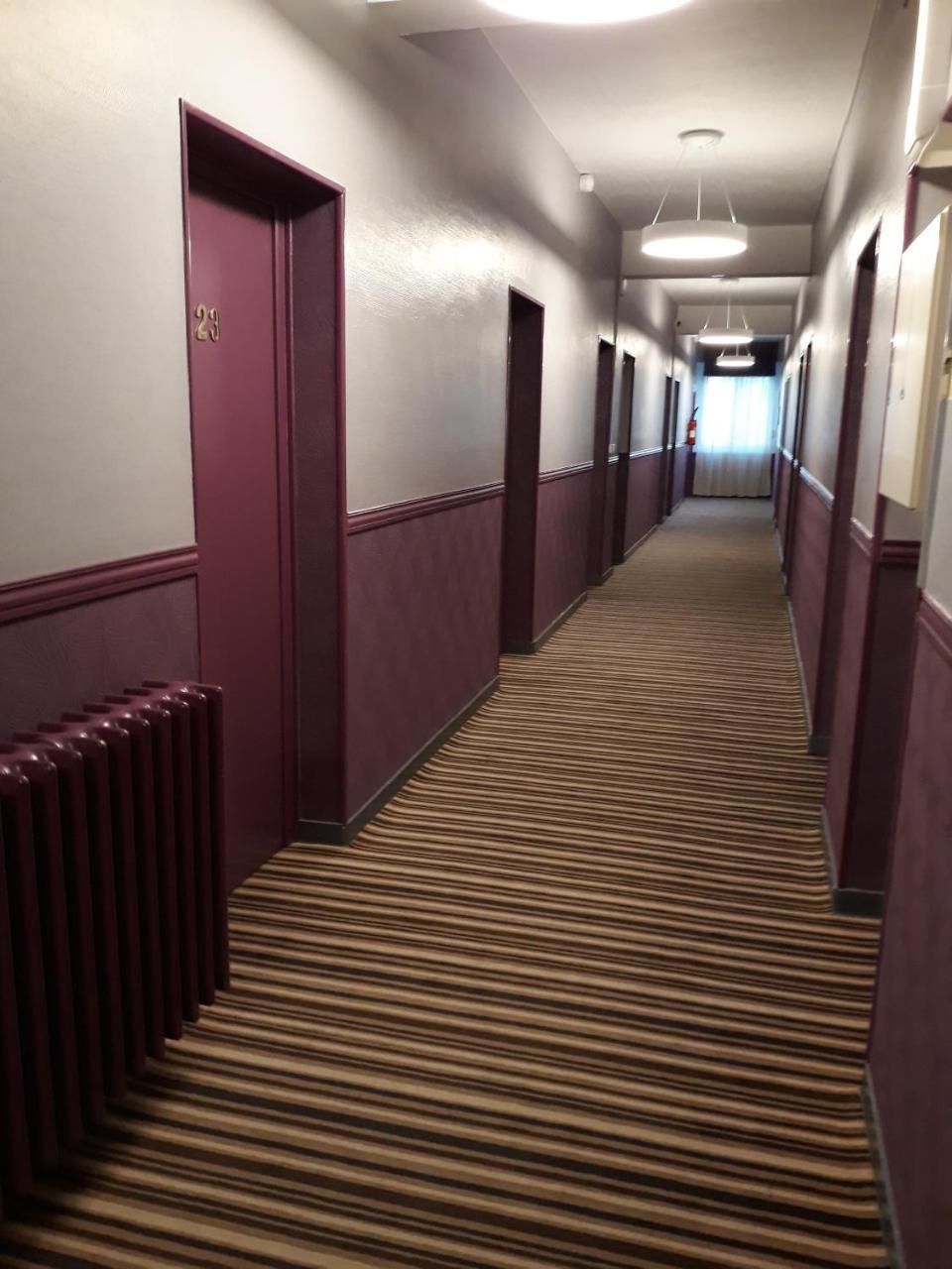 Hostellerie De La Quenoeuille Marquise Bagian luar foto
